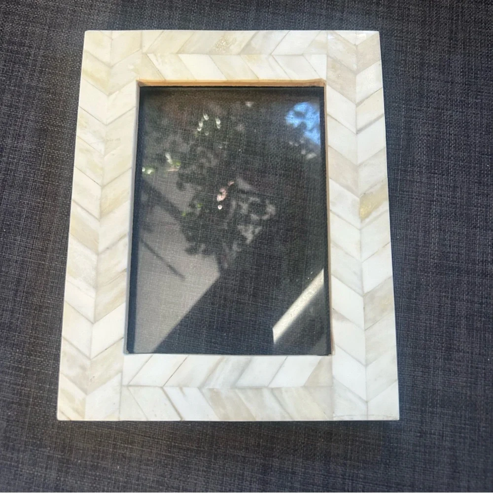 Handmade Genuine Rare Camel Bone Chevron Pattern Photo Frame #0915255